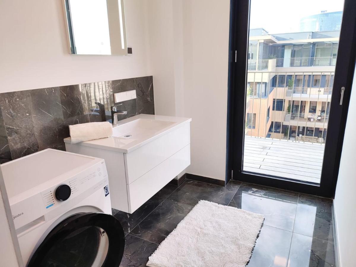 Panorama Apartment Vienna - Free Parking, Sauna & Fitness Luaran gambar